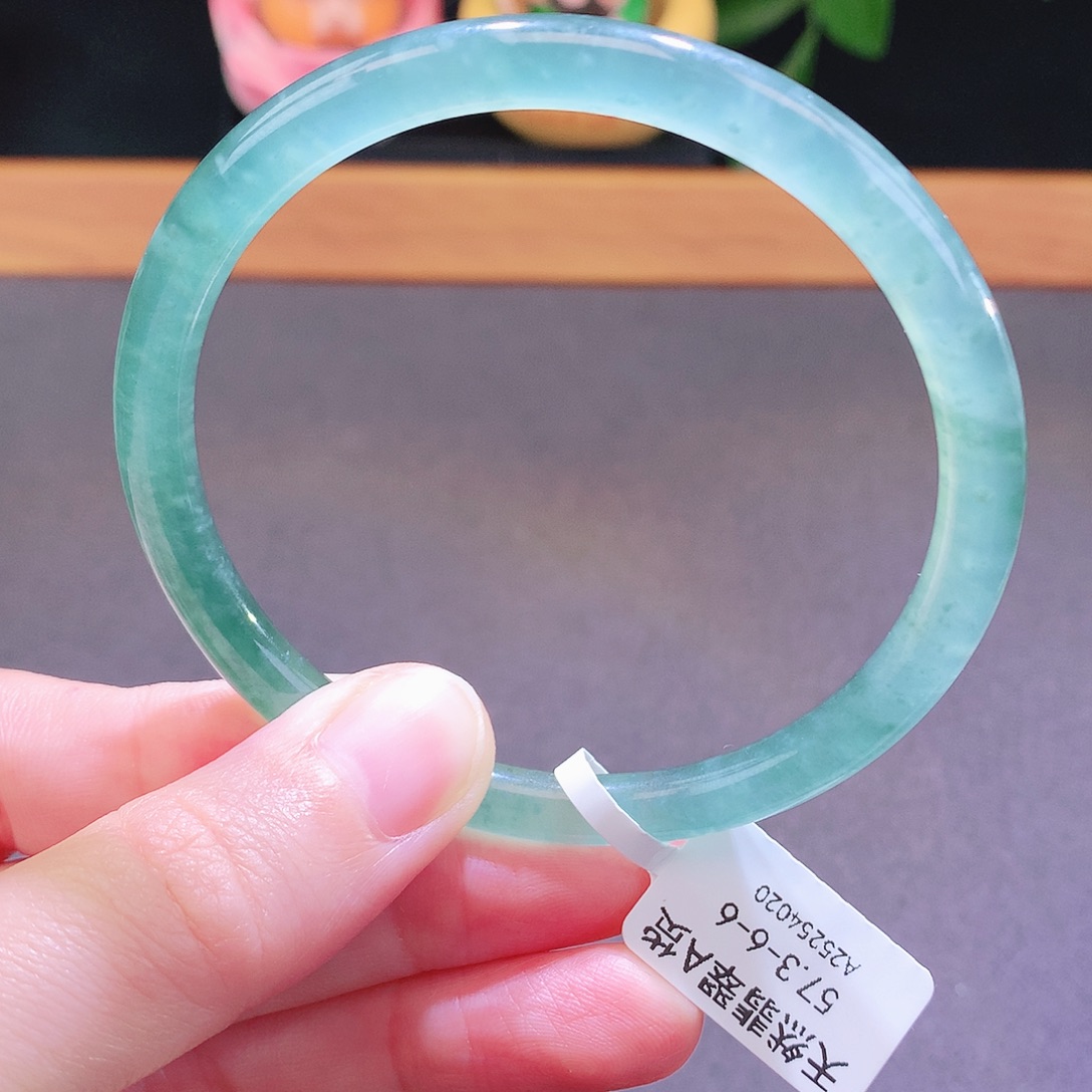 翡翠未镶嵌手镯天然翡翠