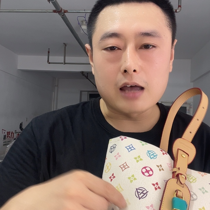 蚕丝水牛皮（革）PVC小牛皮（革）牛皮（革）