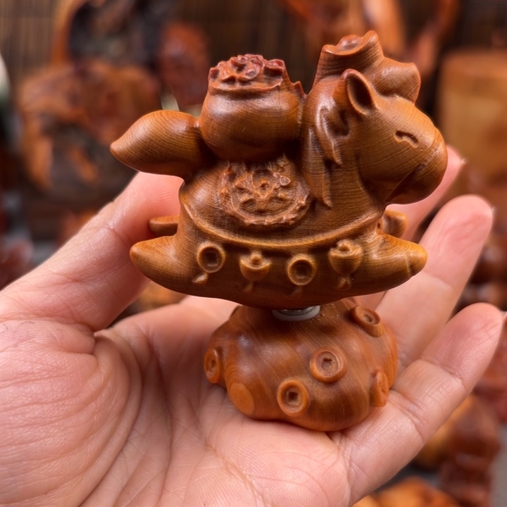 我****太行崖柏手把件的设计和制作