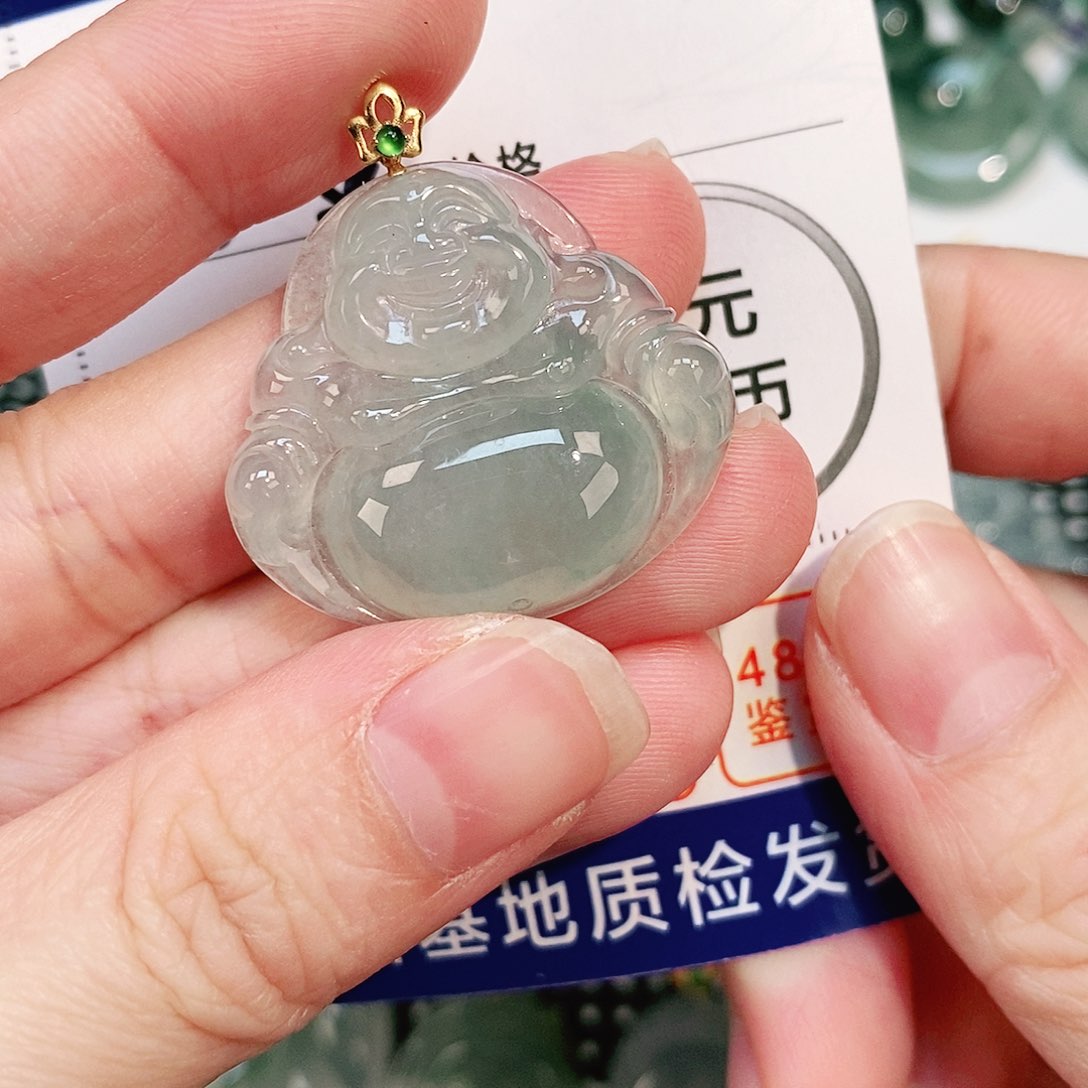 翡翠颈饰18K金镶嵌吊坠