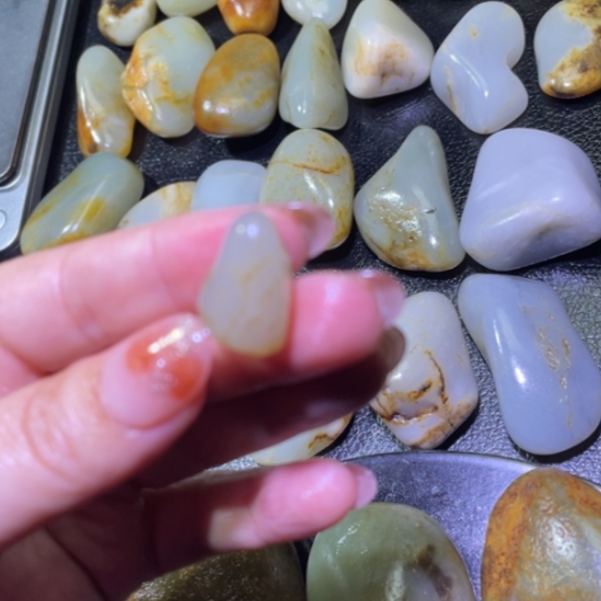 【闪购商品】颈饰未镶嵌和田玉名*