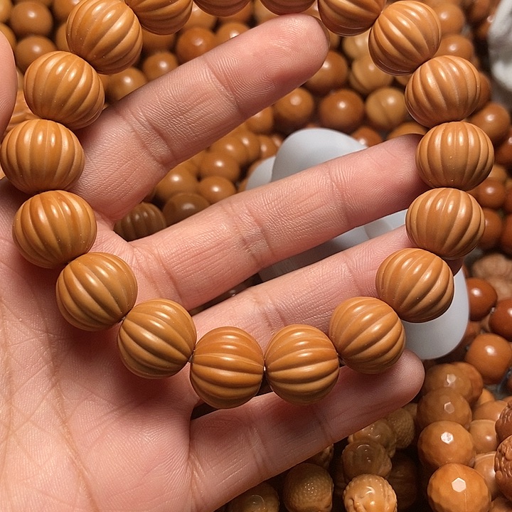 猴头核桃手串东**情呱呱