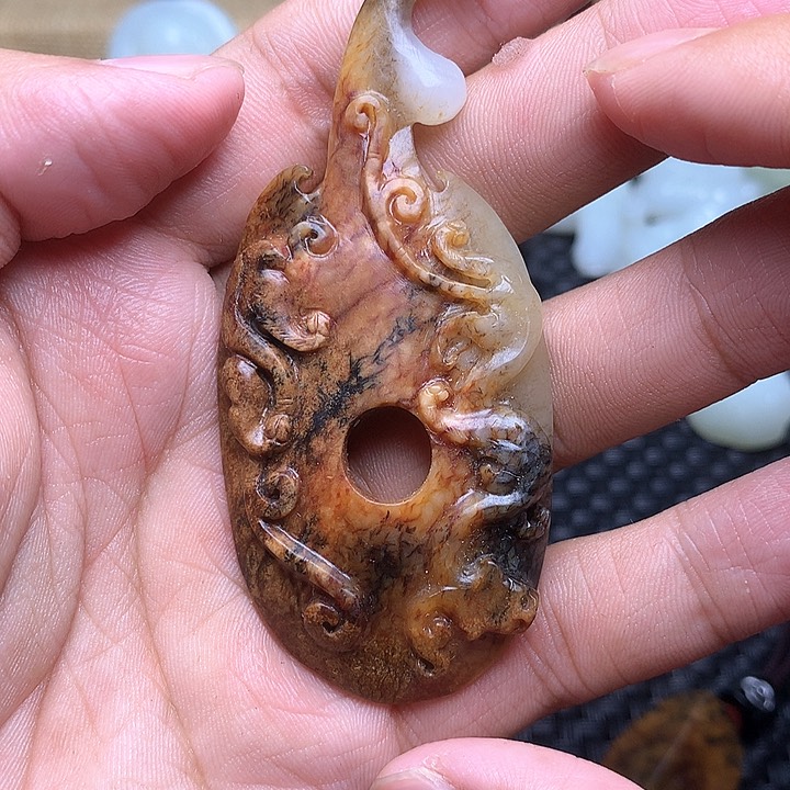 和田玉未镶嵌挂件