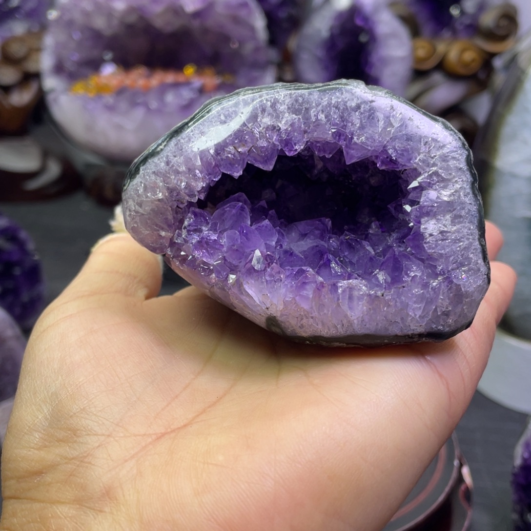 紫晶大型摆件（非配饰）未镶嵌