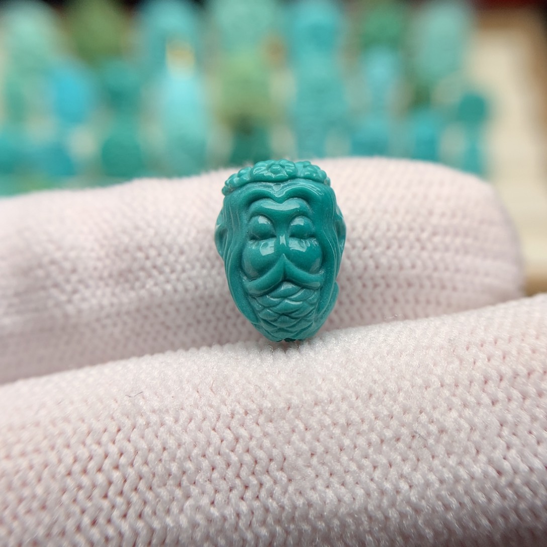 绿松石配饰未镶嵌