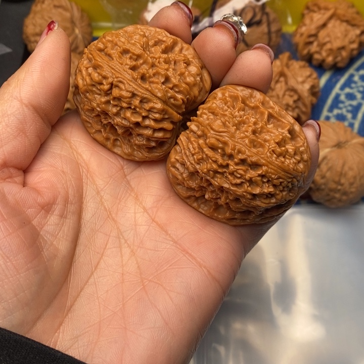 动***~吊坠桃核南疆石核桃