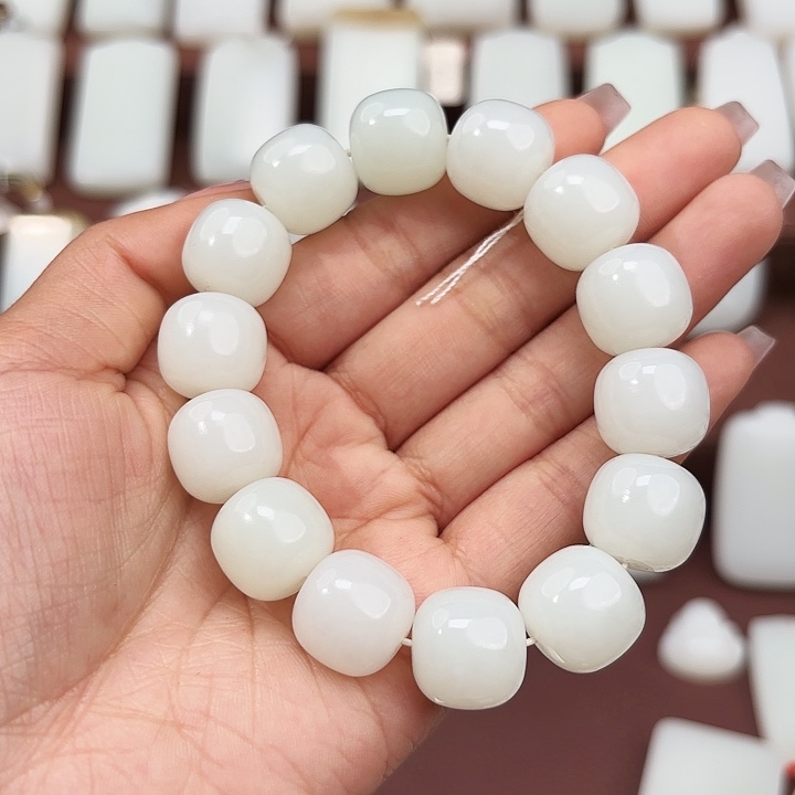 和田玉手串未镶嵌