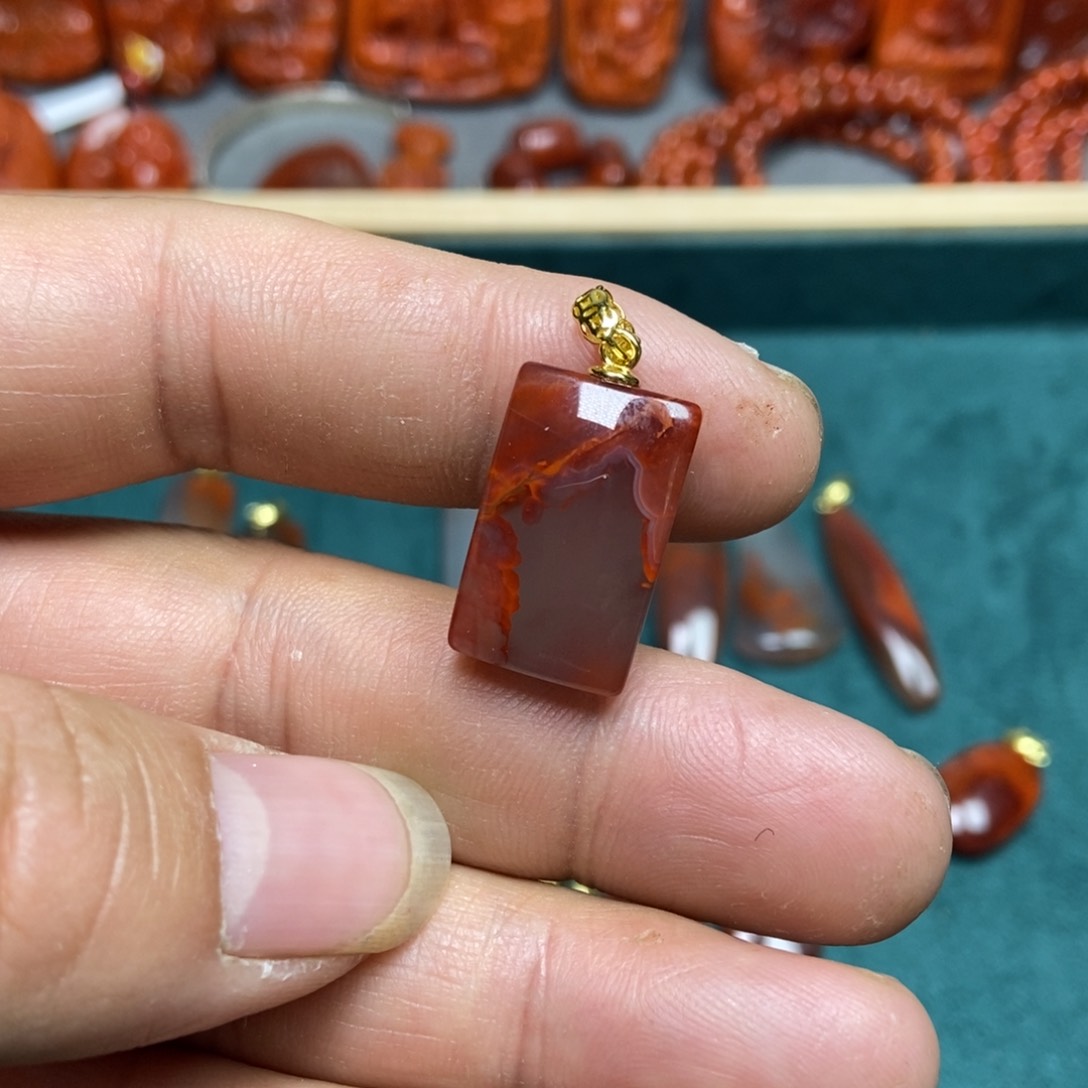 南红玛瑙吊坠(不含链)未镶嵌