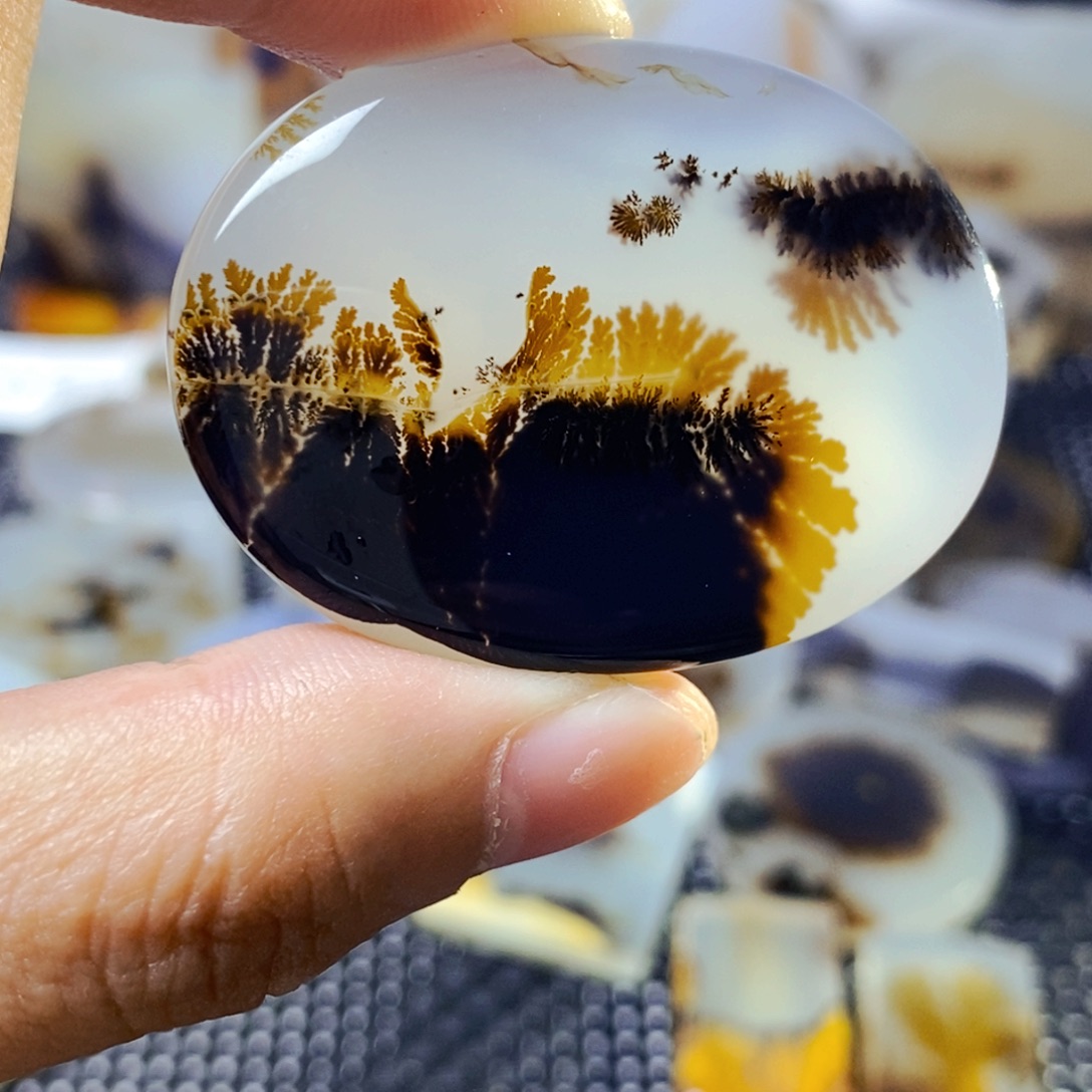 未镶嵌玛瑙/玉髓珠宝奇石