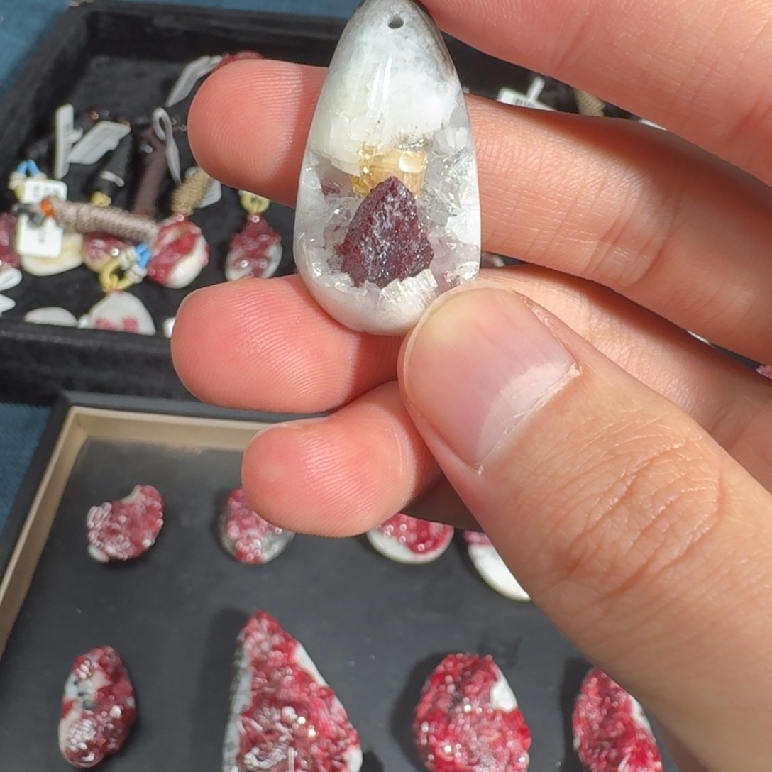 碗***天然辰砂朱砂吊坠