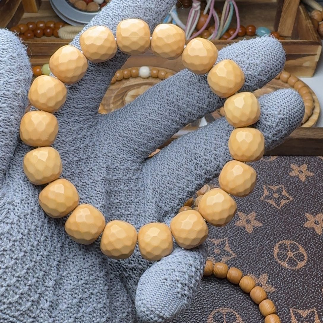 手串猴头核桃龙岩钻石面13mm