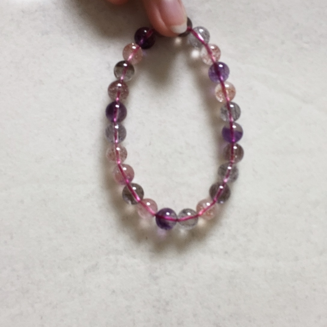 水晶手串未镶嵌简单