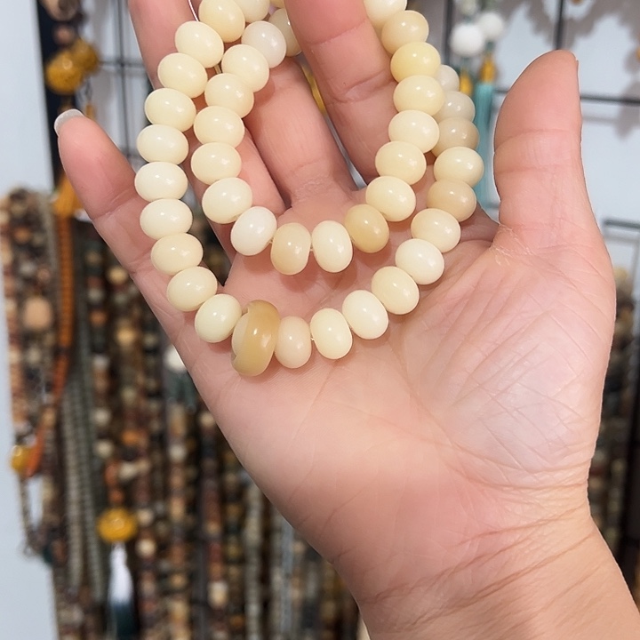 白玉菩提吊坠8×11