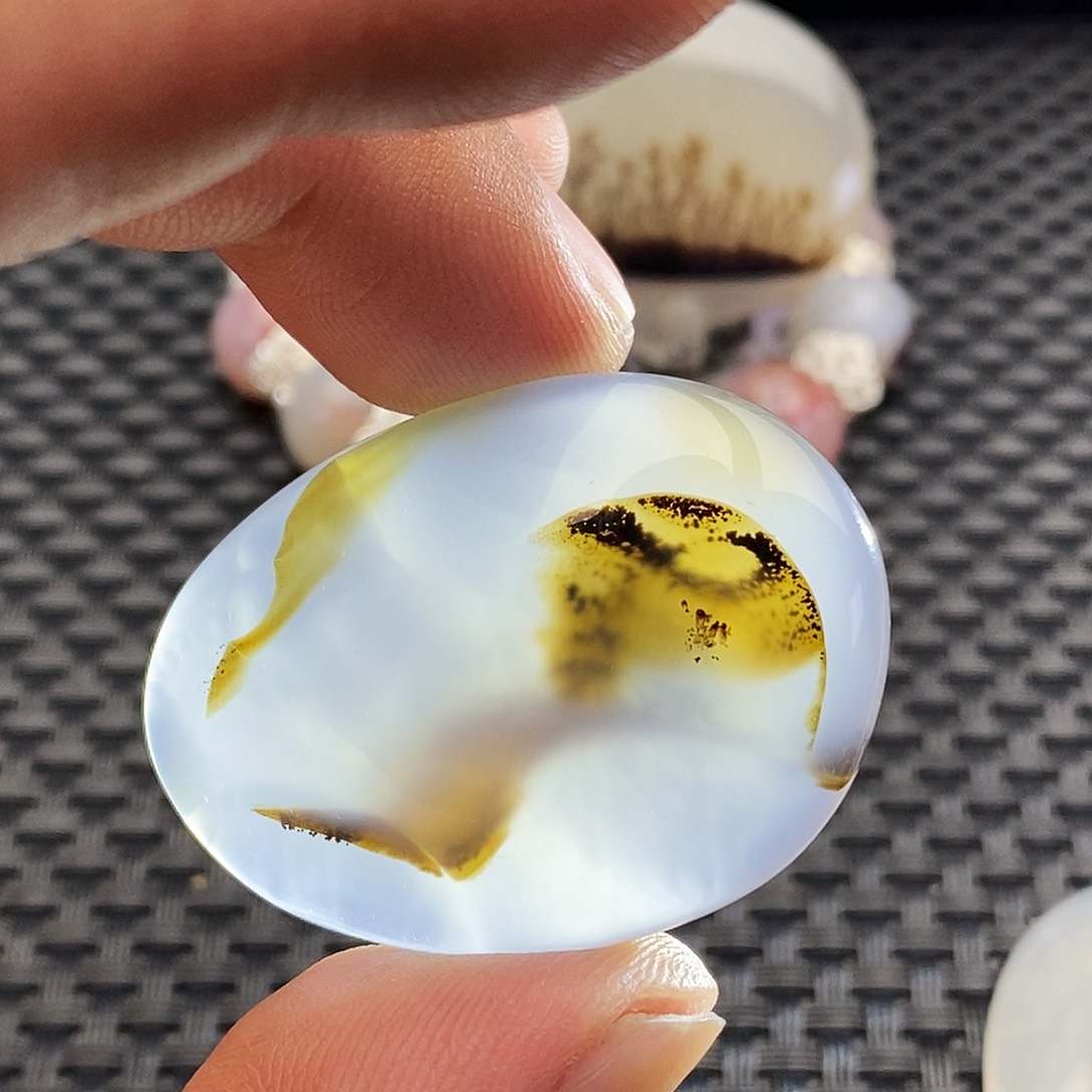 用***9玛瑙/玉髓未镶嵌吊坠(不含链)