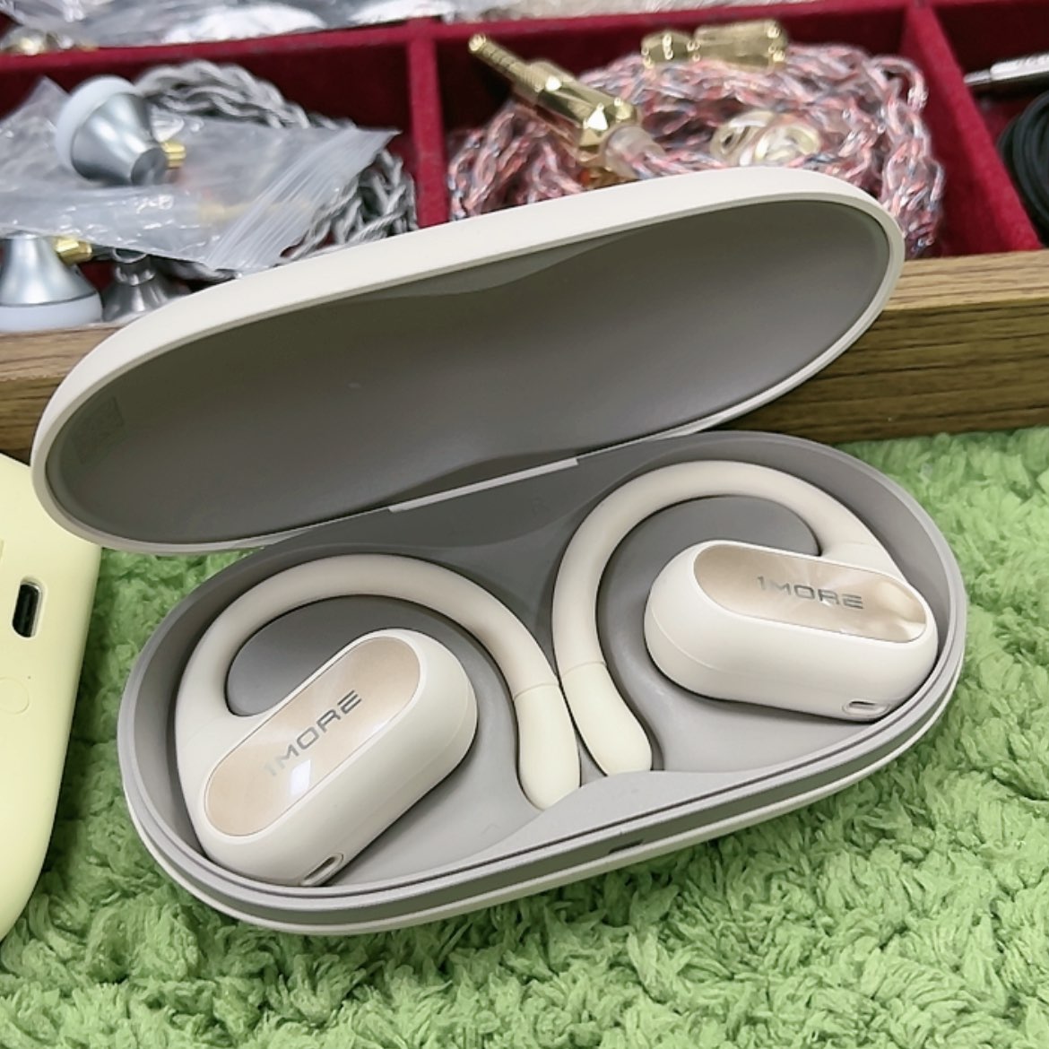 【闪购商品】95新昨*书s30