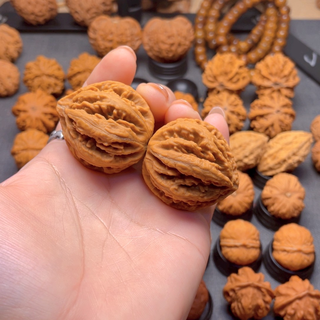 核桃文玩把件大粗筋