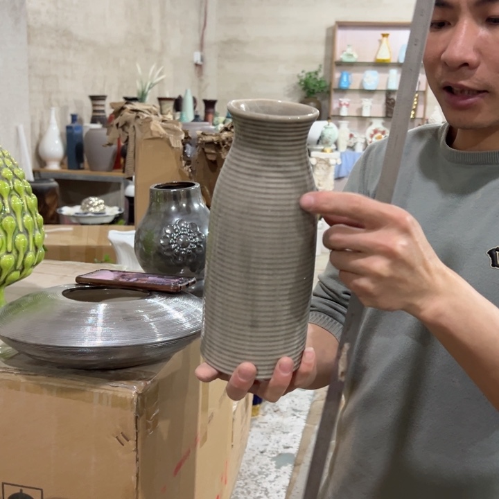 摆件高度25厘米口径7厘米