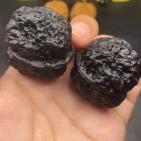 文玩核桃把件40尺地闷蛤蟆头