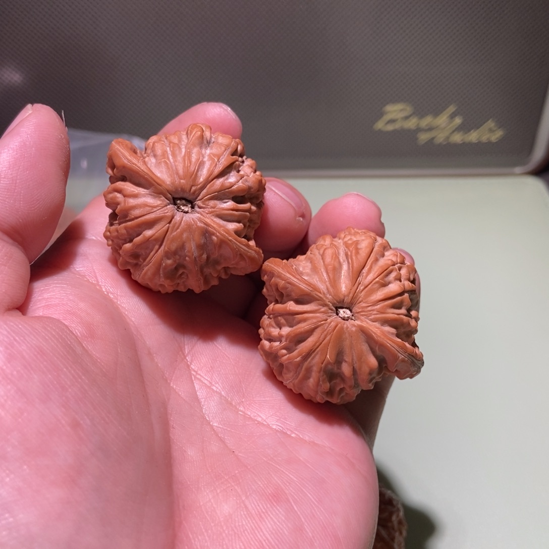 文玩核桃吊坠山**?38磨盘