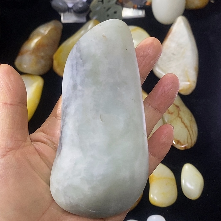 未镶嵌和田玉（糖玉）挂件