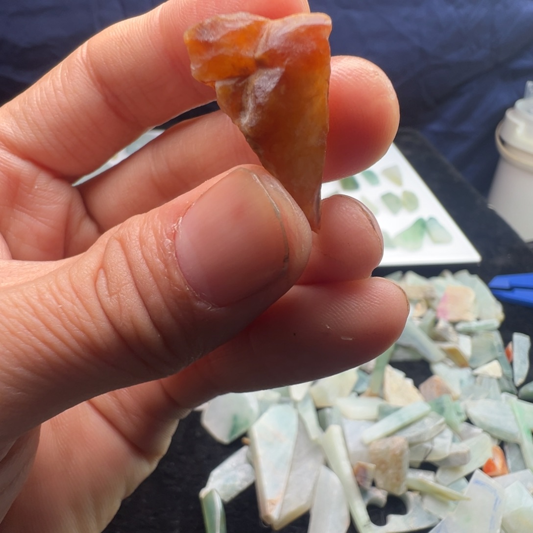 翡翠裸石缅甸翡翠A货小红翡料