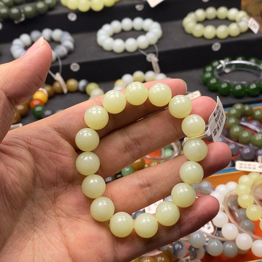 和田玉未镶嵌手链