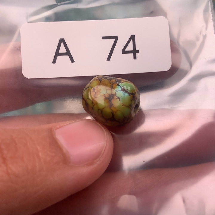 绿松石未镶嵌随形