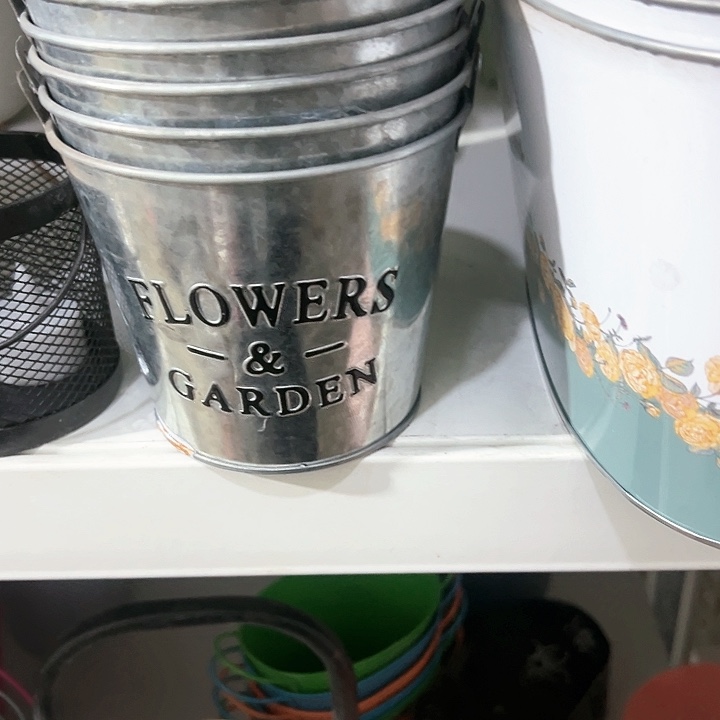 红陶君知家居百货205