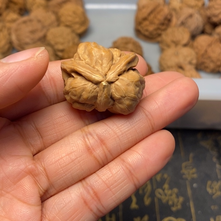 晨***曦文玩核桃吊坠文玩核桃异形单只