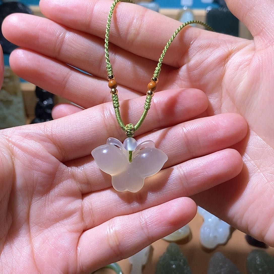 玛瑙/玉髓颈饰未镶嵌