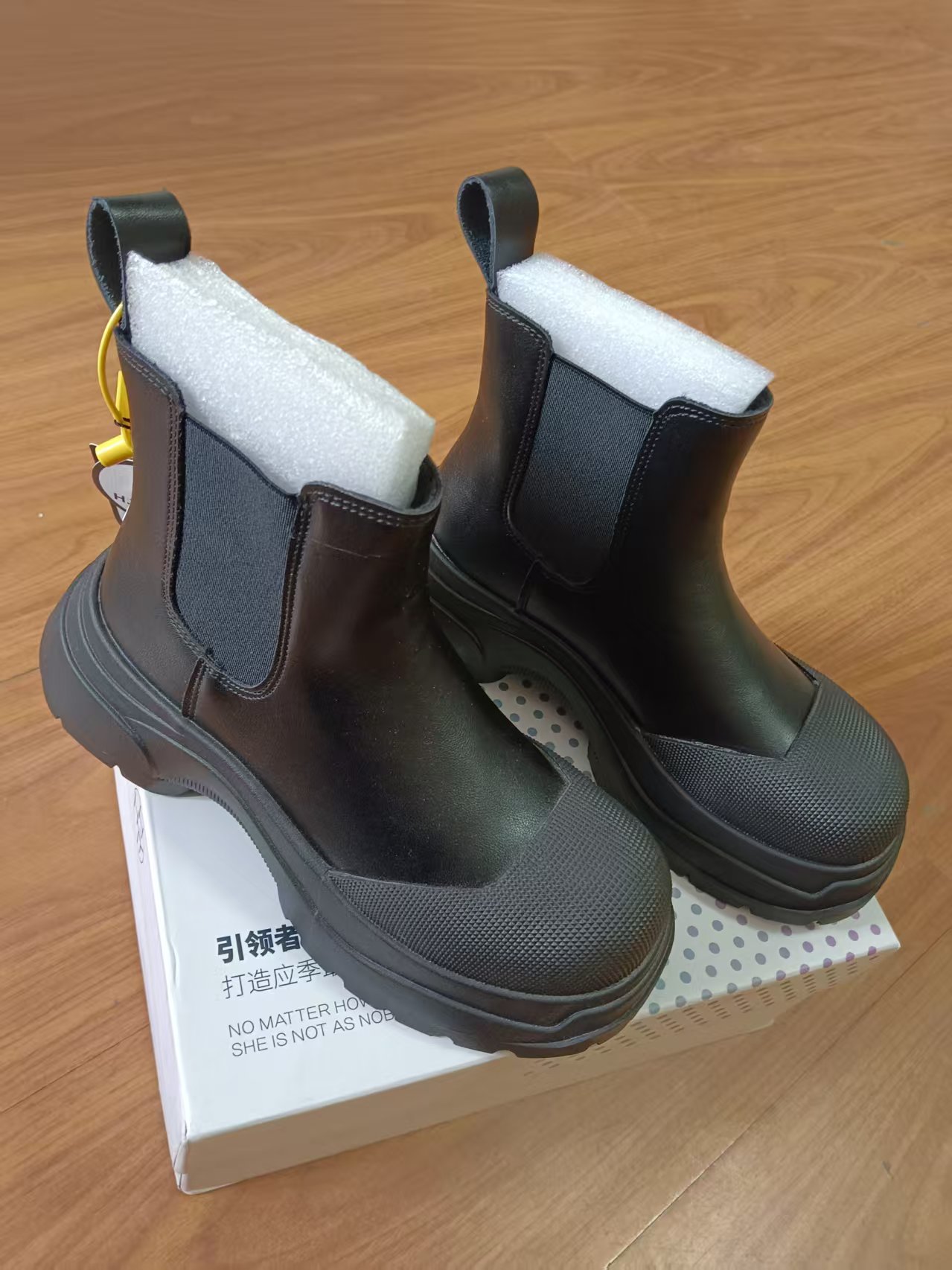 精品流行时尚流行女鞋