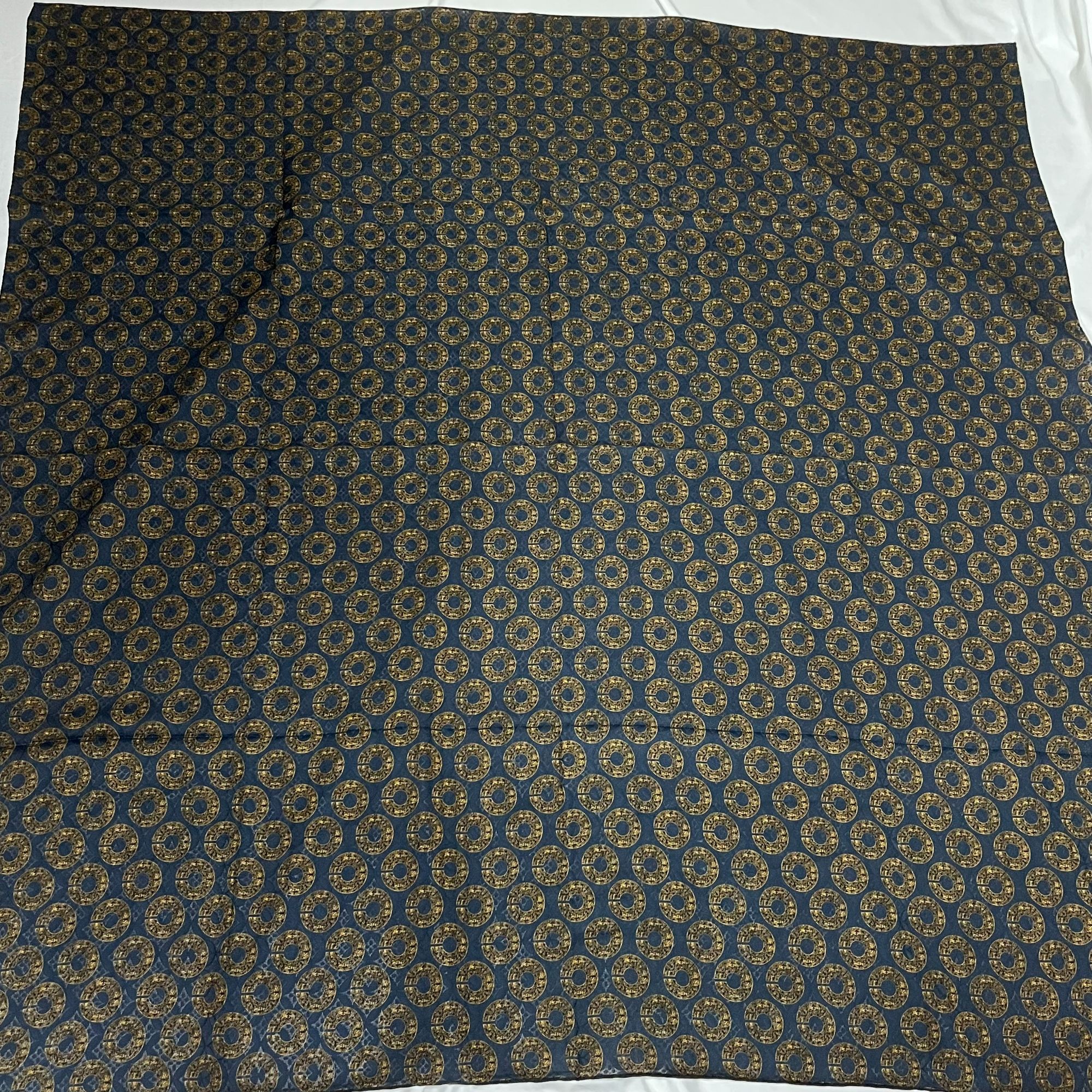 140四经绞萝香云纱方巾-伴月秋圆  8Y前喷135cm丝巾