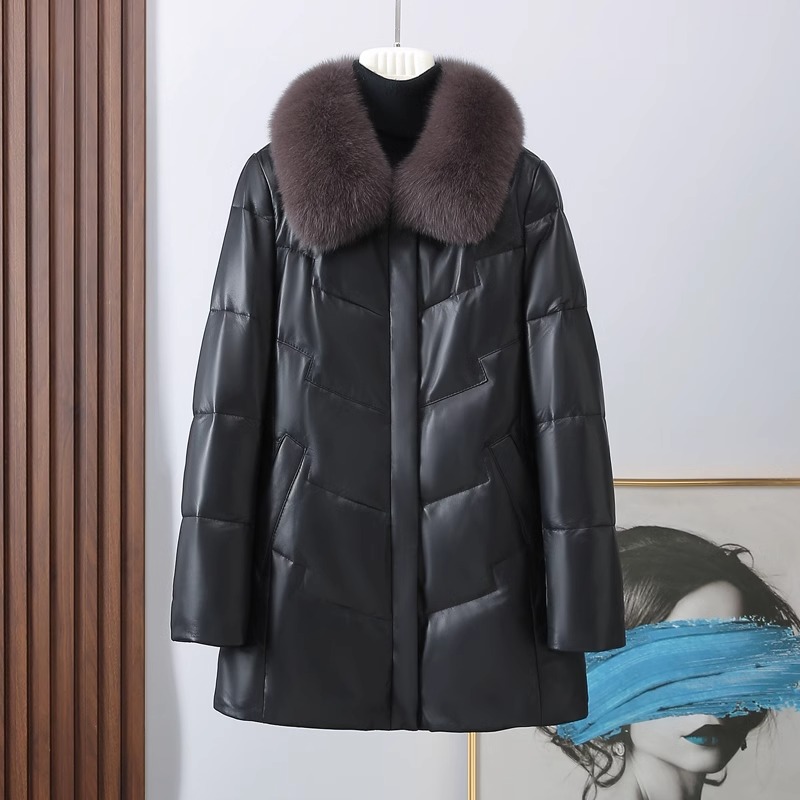 2025新款冬季妈妈装真皮羽绒服女狐狸毛领绵羊皮夹克皮衣外套中长
