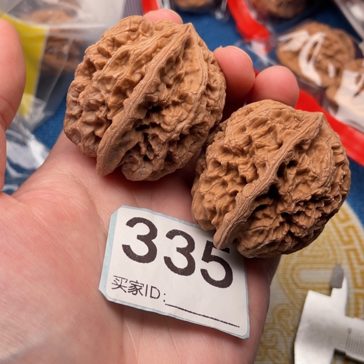 文玩核桃吊坠核桃