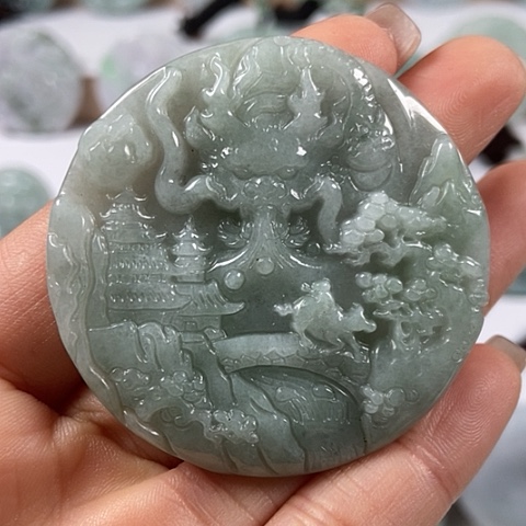 翡翠颈饰未镶嵌龙行天下福利