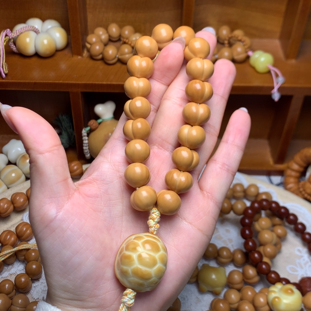 猴头核桃吊坠高定屁桃14➕手持富甲