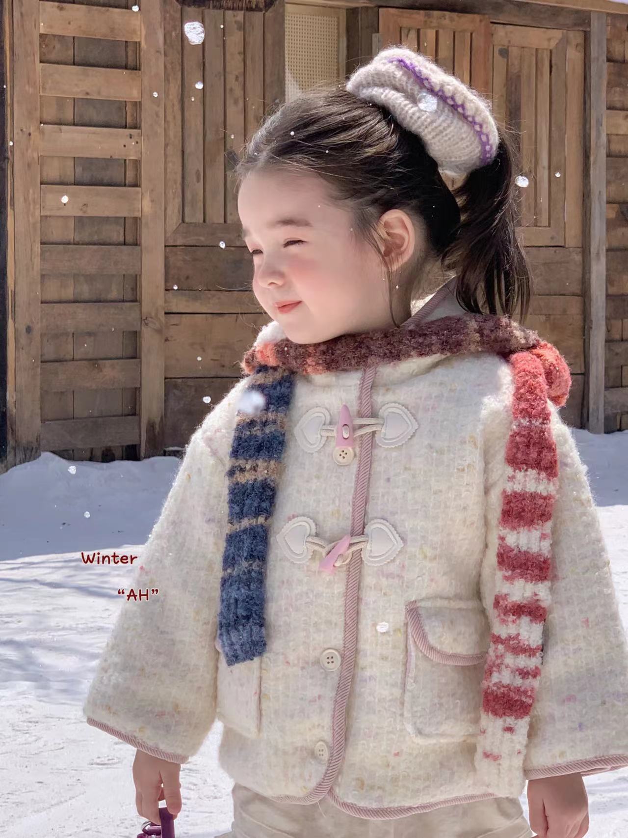 女童杏色羊毛牛角扣夹棉外套（AH-8032-冬A）汉服