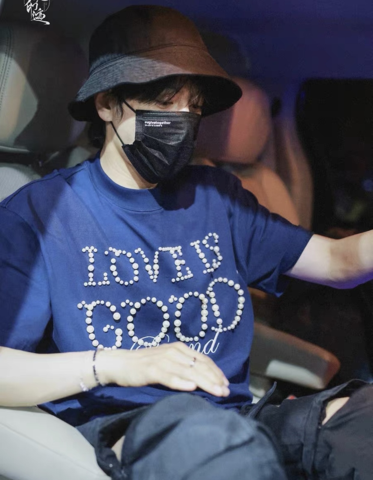 【珍珠迎好运】GOOD珍珠短袖T恤 LOVE IS GOOD标语钉珠刺绣情侣同款