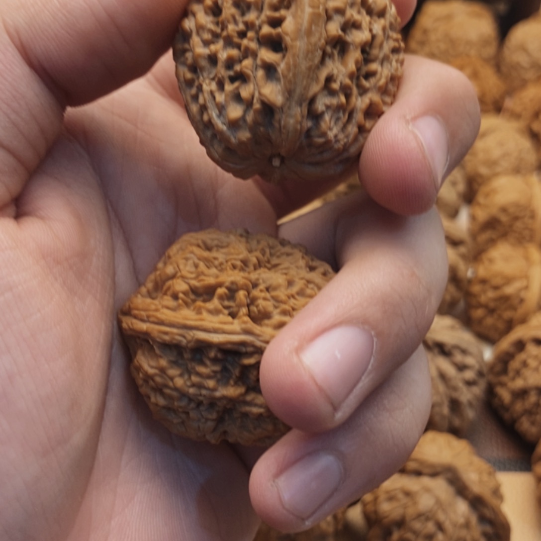 文玩核桃吊坠财**丶大蒜头