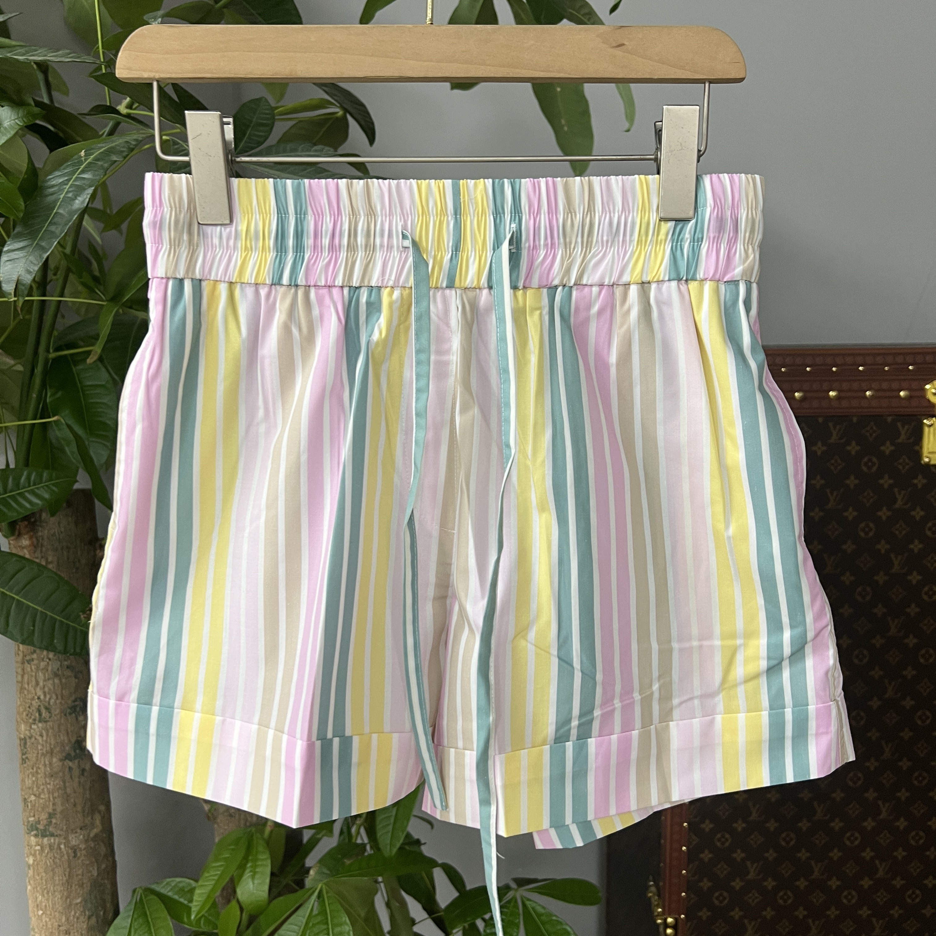 2025小众休闲夏季法式女式热裤短裤