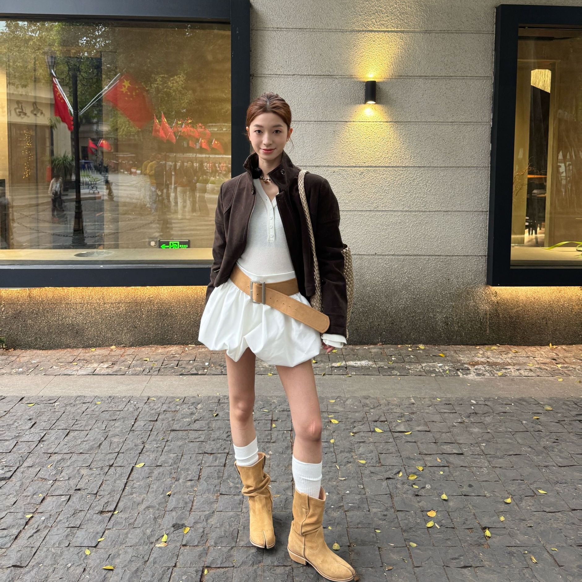 林小野花季少女白色花苞裙女2025春季新款高腰显瘦A字辣妹半身裙