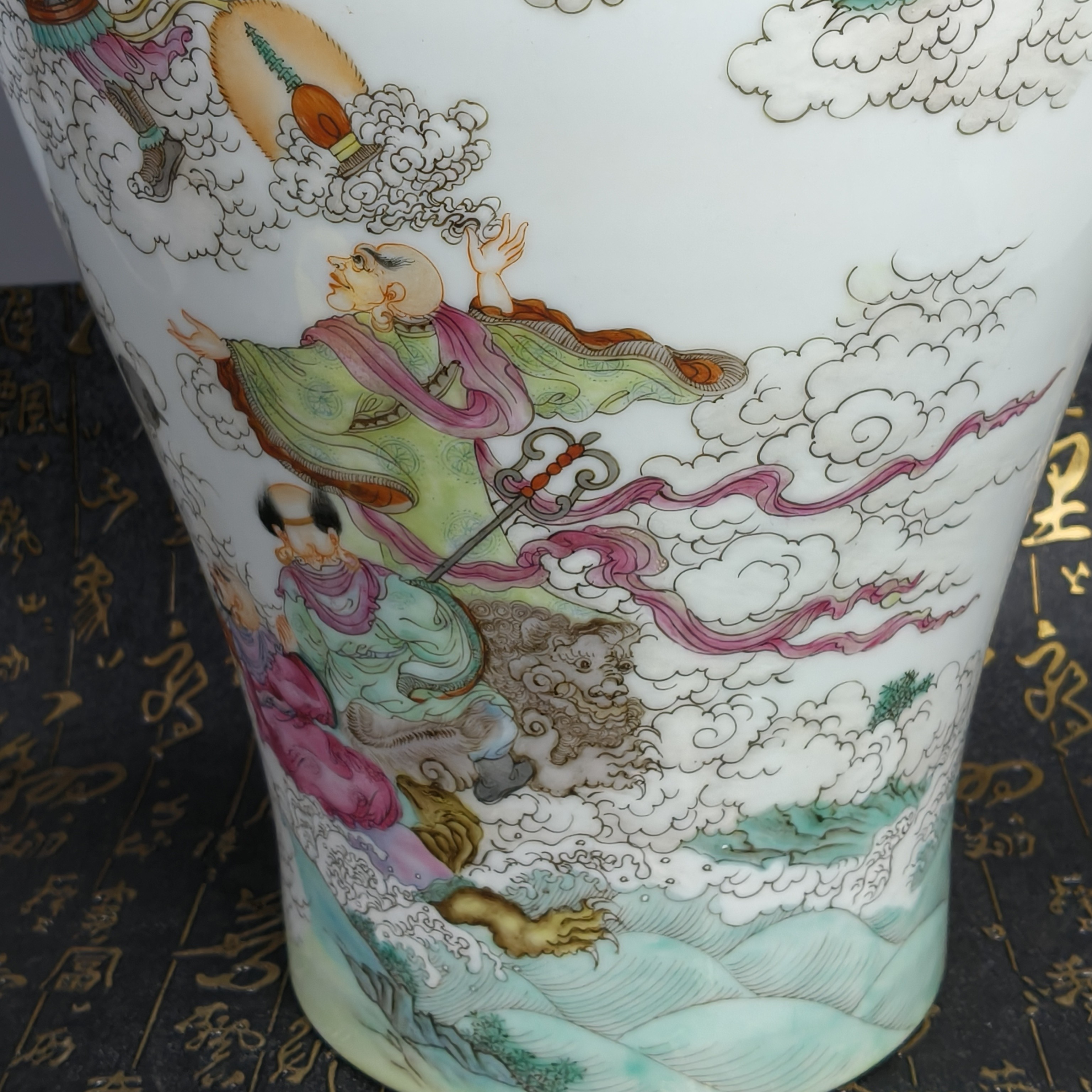 精品陶瓷珐琅彩人物瓶
