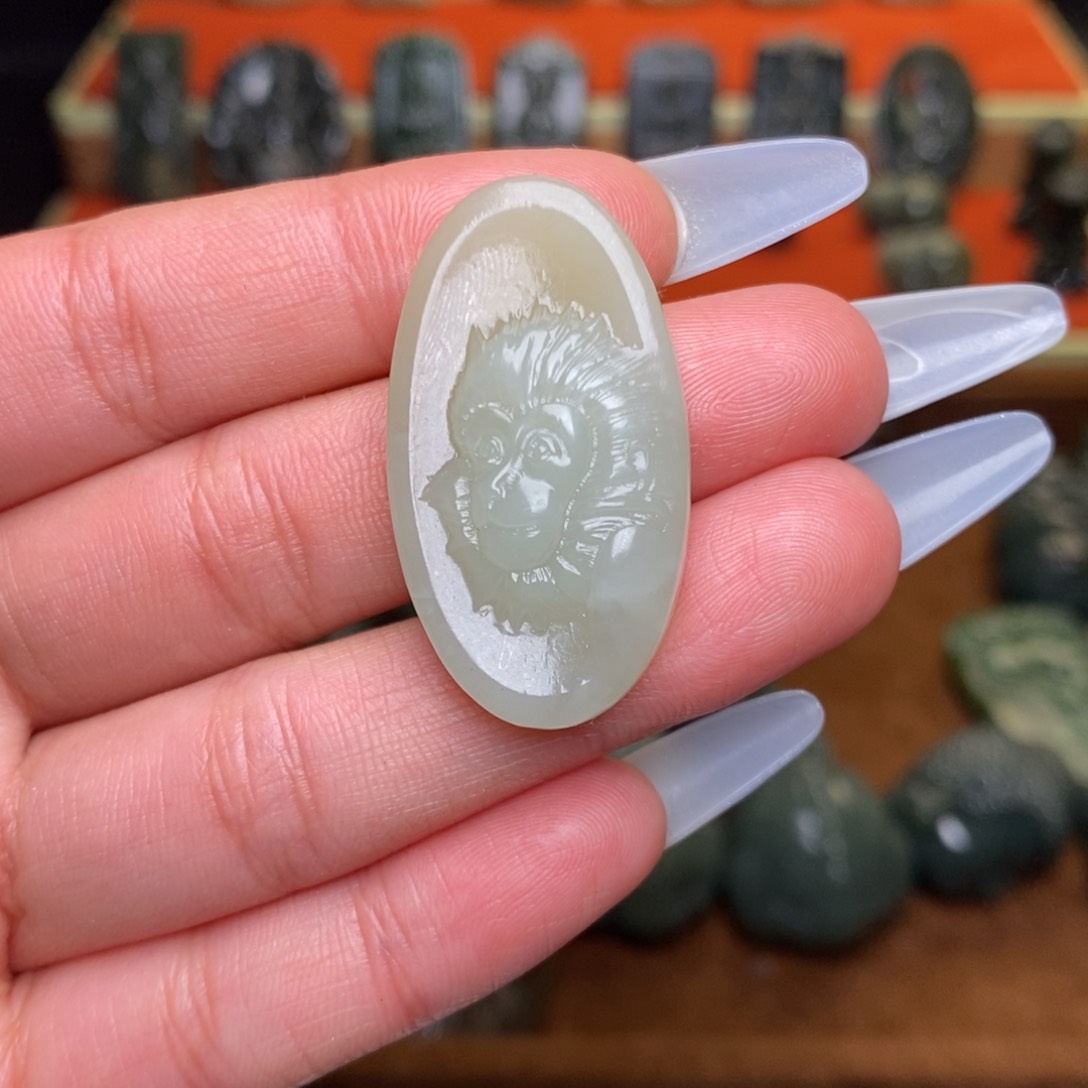 和田玉颈饰未镶嵌