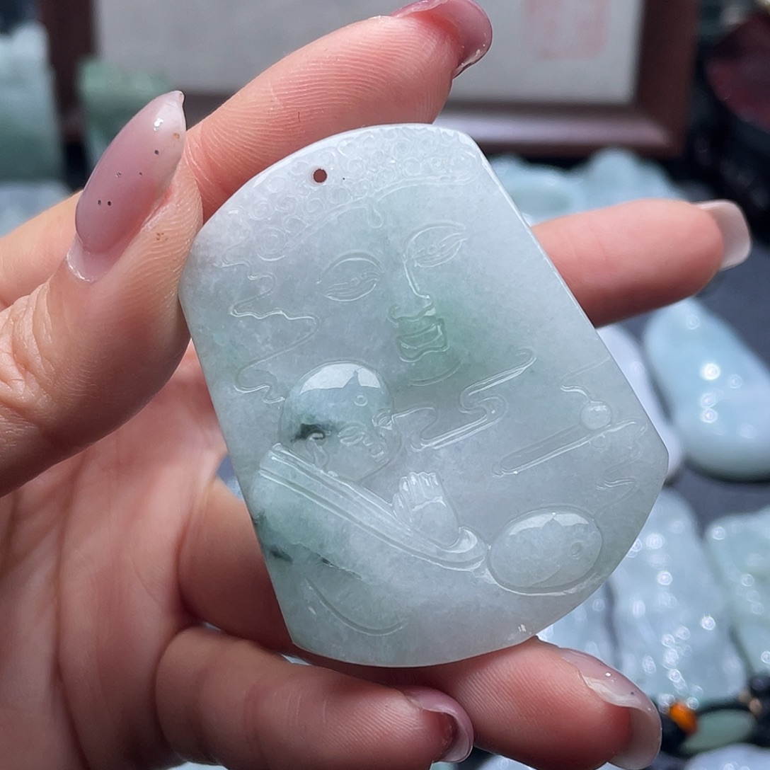 翡翠未镶嵌颈饰翡翠