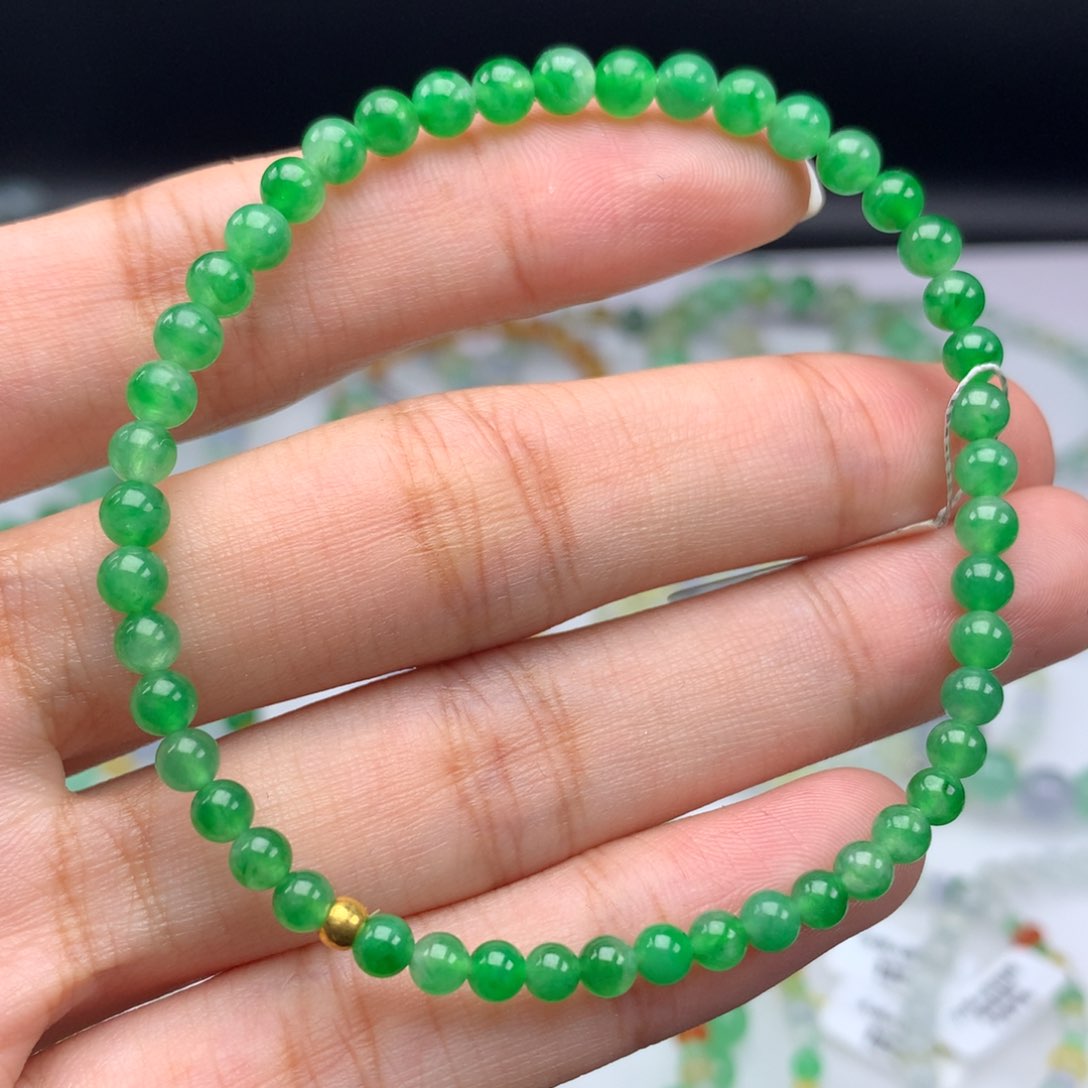 翡翠手链未镶嵌卡