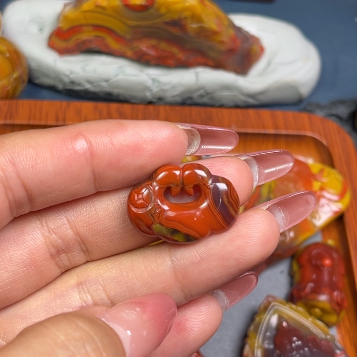 玛瑙/玉髓未镶嵌颈饰