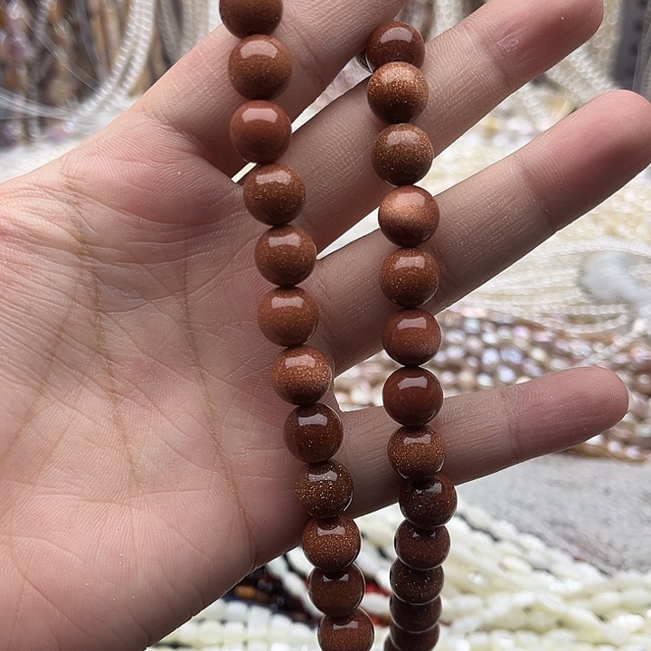 未镶嵌玛瑙/玉髓珠宝半成品一条10mm左右金沙石