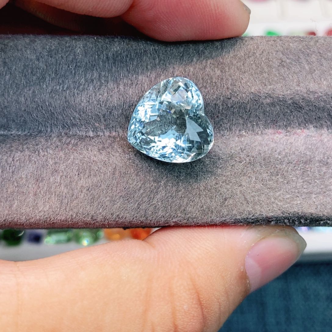 海蓝宝石裸石未镶嵌海蓝宝石10克拉