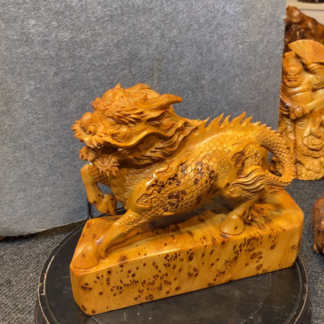 柏木（崖柏）太行精品陈化瘤疤麒麟摆件