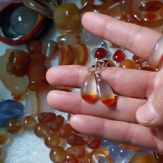 露***)玛瑙/玉髓未镶嵌简单